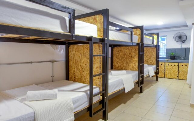 Urban Beach Chic Hostel