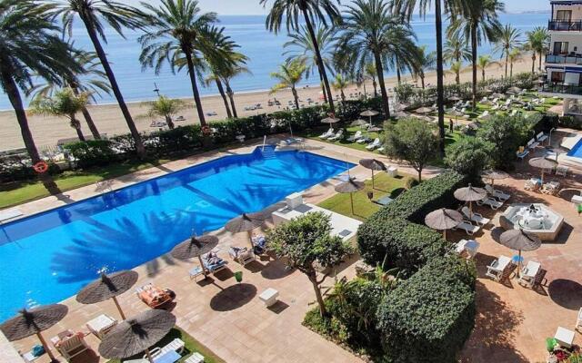 SKOL 645. Exclusive Three Bedrooms Apartment with Sea Views