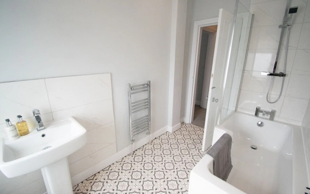 Ideal Lodgings in Royton