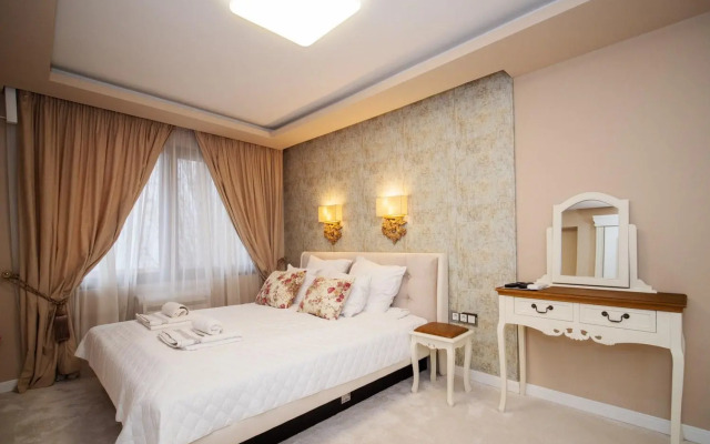 Paradise Center Apartment 1