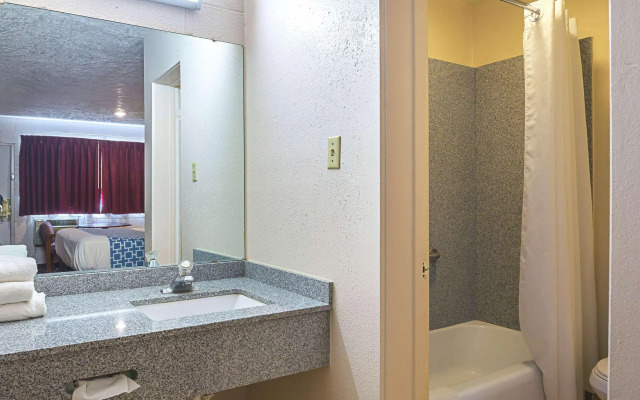 Rodeway Inn