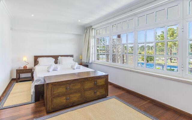 Villa Maia (AL) in Corroios