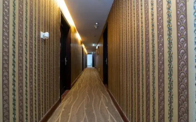 Longhai Yuelaiden Hotel