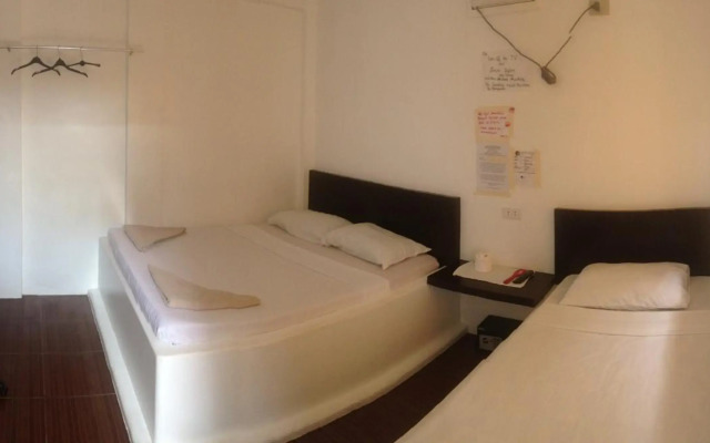 Lola's Lodge