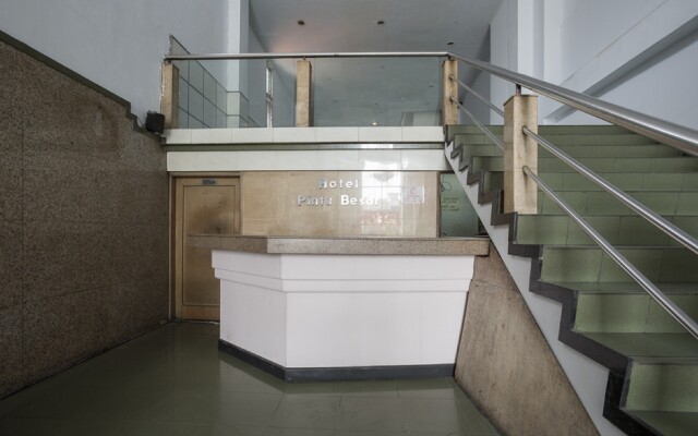 Formerly Reddoorz Plus Near Jakarta Kota Station