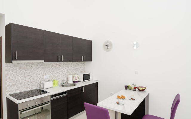 LUV Luxury Apartments