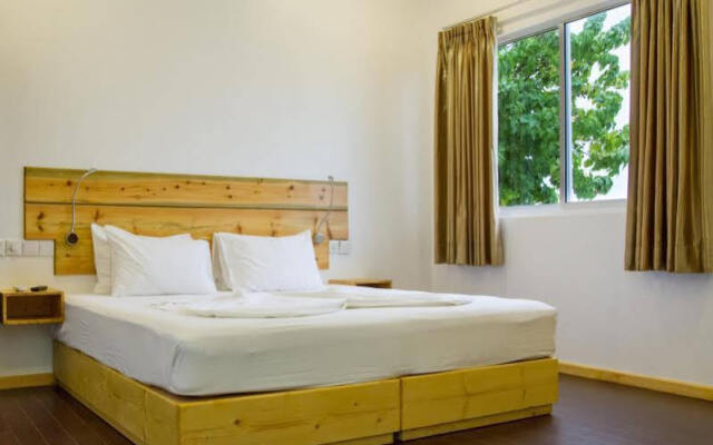 Royal Pearl Inn Hotel