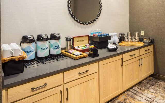 Hilton Garden Inn Pittsburgh Airport