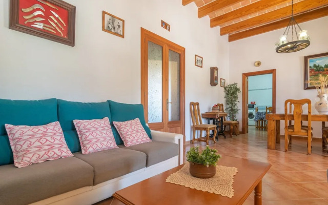 Sa Cumuna in Campos With 3 Bedrooms and 2 Bathrooms