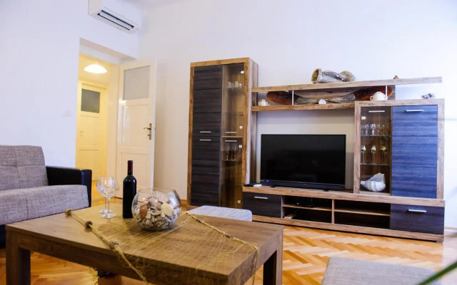 Dundo Baldo Apartment