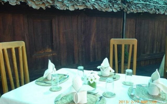 小山姆卡尔小屋(Little Samkar Lodge)