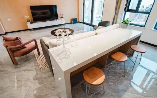 Longqingxia Lingting Homestay