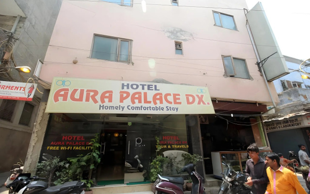 OYO 9726 Hotel Aura Palace Deluxe