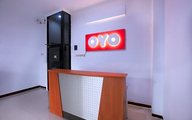 OYO 176 Near Cideng Virgo Residence