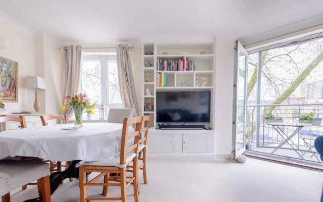 Unique Waterfront 2BD Flat - Rotherhithe