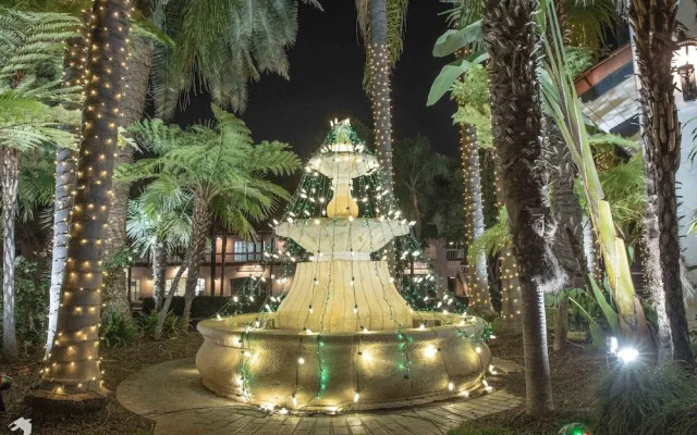 Radisson Suites Covina