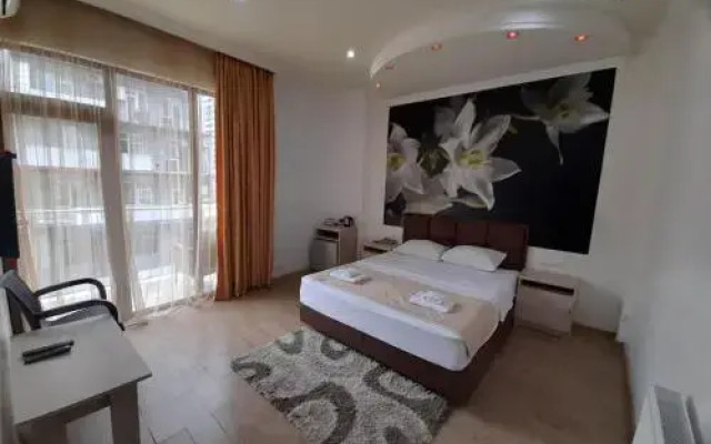Royal Palace Hotel
