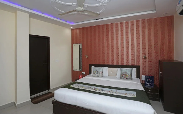 Oyo 9369 Raj Paradise