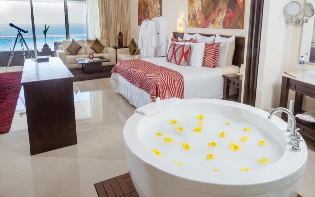 Wyndham Alltra Vallarta, All-Inclusive Resort