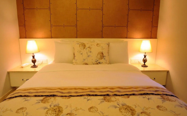 Sea Breeze Hotel & Apartments