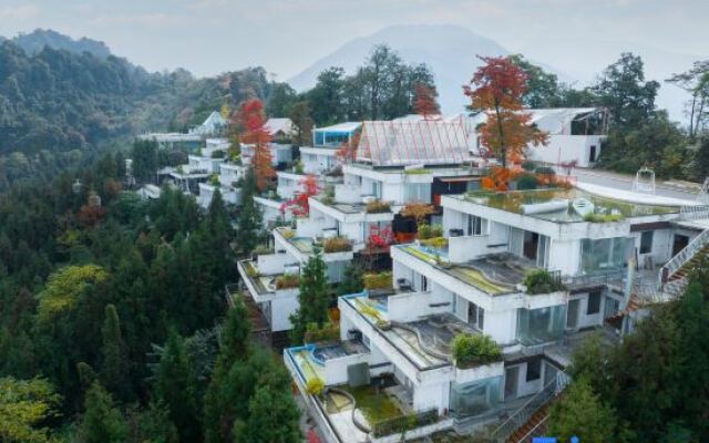 Yunfuli Cliff Hotel, Qili Pingye Luxury Hotel