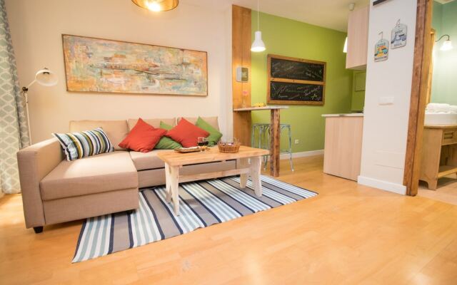 New Wood Studio Plaza la Merced