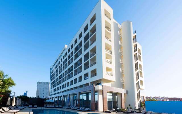 TRYP Lisboa Caparica Mar Hotel