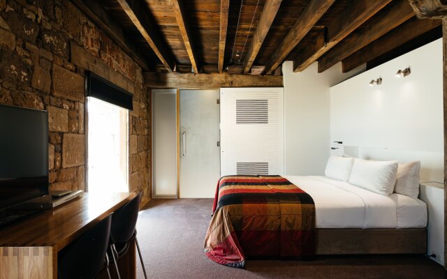 The Henry Jones Art Hotel
