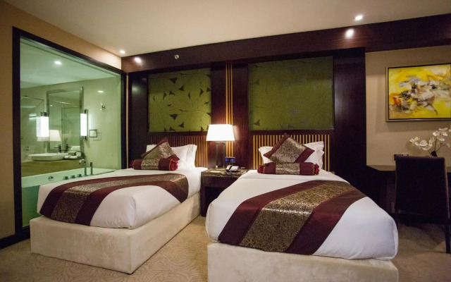 Royale Signature Hotel