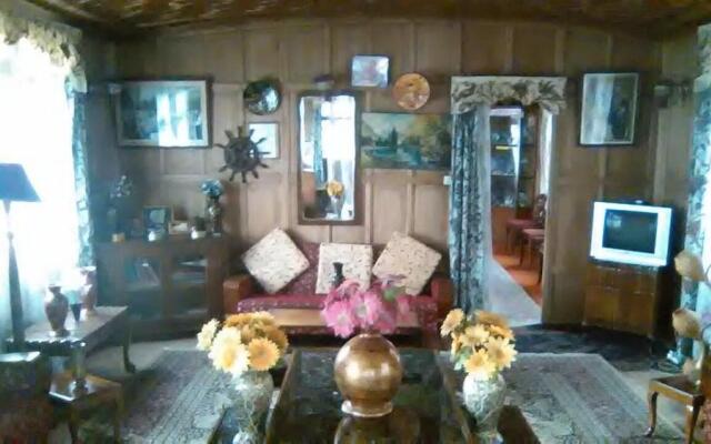 Magic Himalayan Cottage