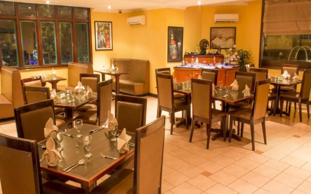 Travellers Suites Serviced Apartments