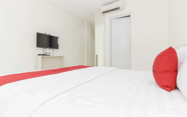 RedDoorz near Pancoran