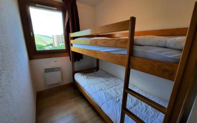 Appartement Les Menuires, 4 pièces, 10 personnes - FR-1-452-92