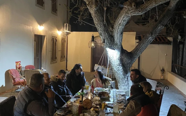 Walnut Tree Villa Ano Archanes-10km From Heraklion