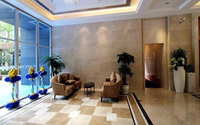 Royal Serviced Apartment