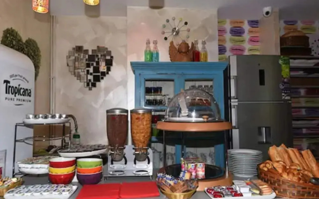 Adonis Sacré Cœur Hôtel Roma