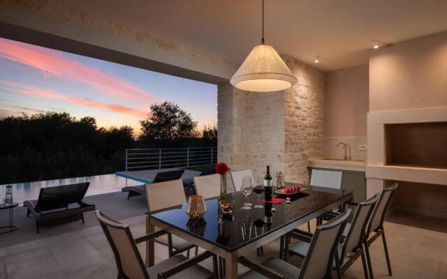 Villa Celeste By ILC