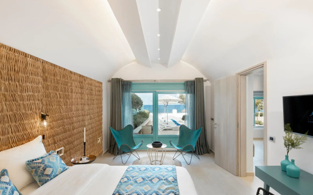 Almyriki Beach Villa