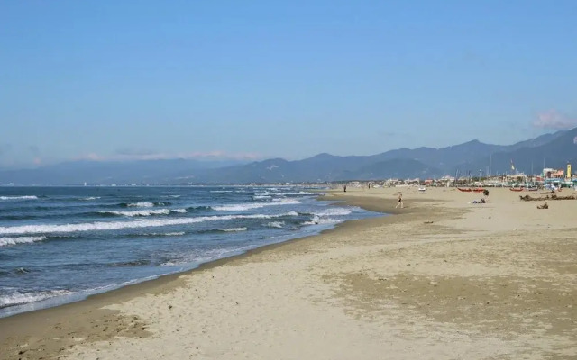 Apartment Casa Paola With Pool in Camaiore