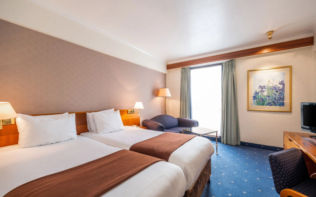 DoubleTree by Hilton Charleston Riverview