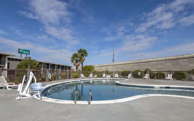 Suburban Studios Rock Hill Northeast I-77