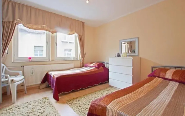 Id 4615 | Private Apartment