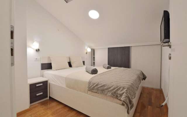 Leo - sea View & Comfortable - A1