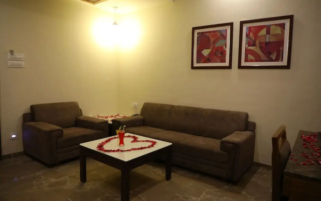 Neel's City Resort
