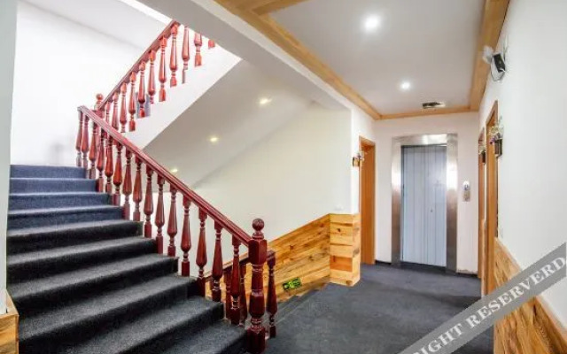 Yunban Shanju Boutique Hotel