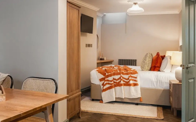YourApartment  Cotham Arms