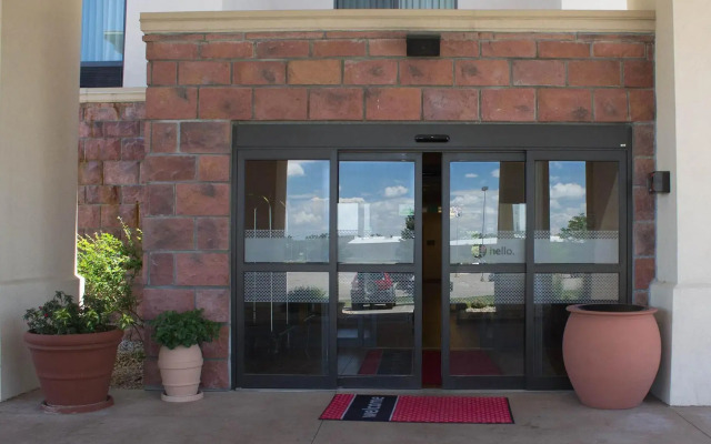 Hampton Inn & Suites Greeley