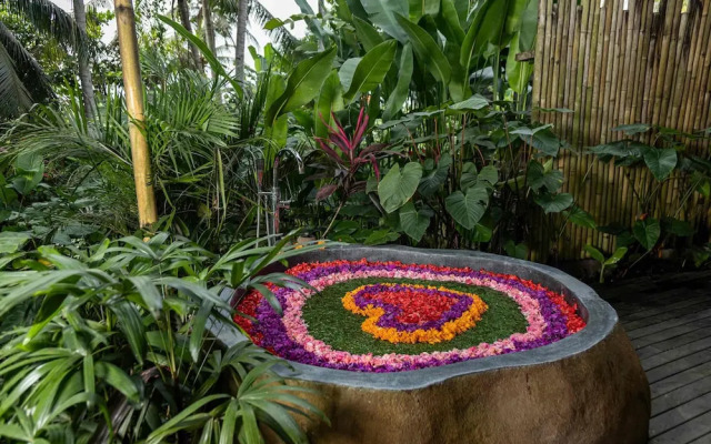 TUJUH Angel by GenuineHost