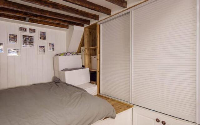 Loft In Stone Gate House