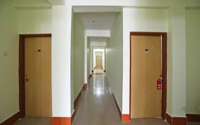 OYO 9547 Hotel Atmaram Lodging